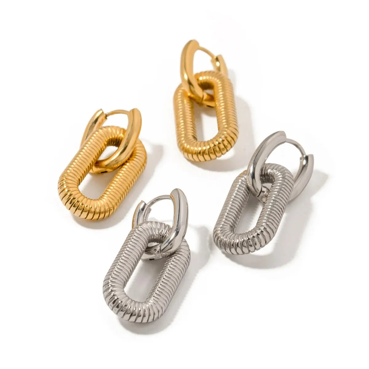 Chaîne Earrings Textured Chain Link in Gold