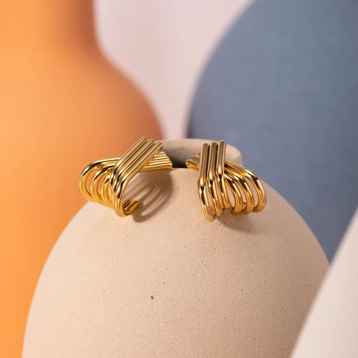 Croix Earrings Minimalist X-Shape