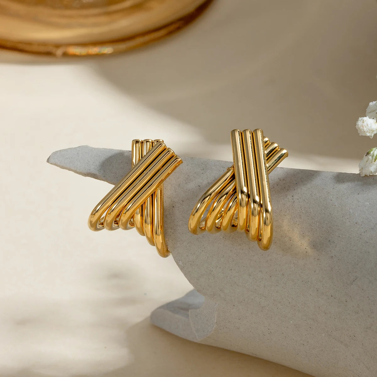 Croix Earrings Minimalist X-Shape
