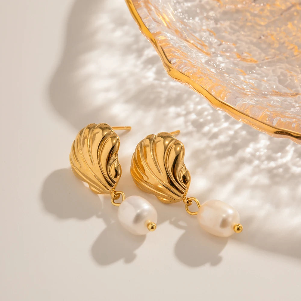 Marina Earrings Shell & Freshwater Pearl