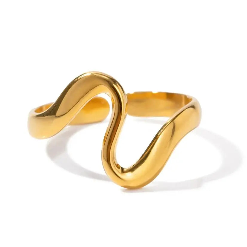 Vento Ring Twisted Geometric Abstract Design