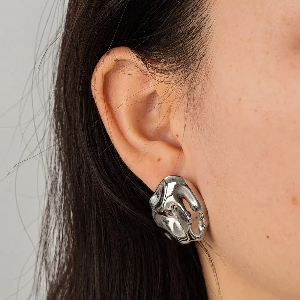 Marée Earrings Irregular Hammered Lines