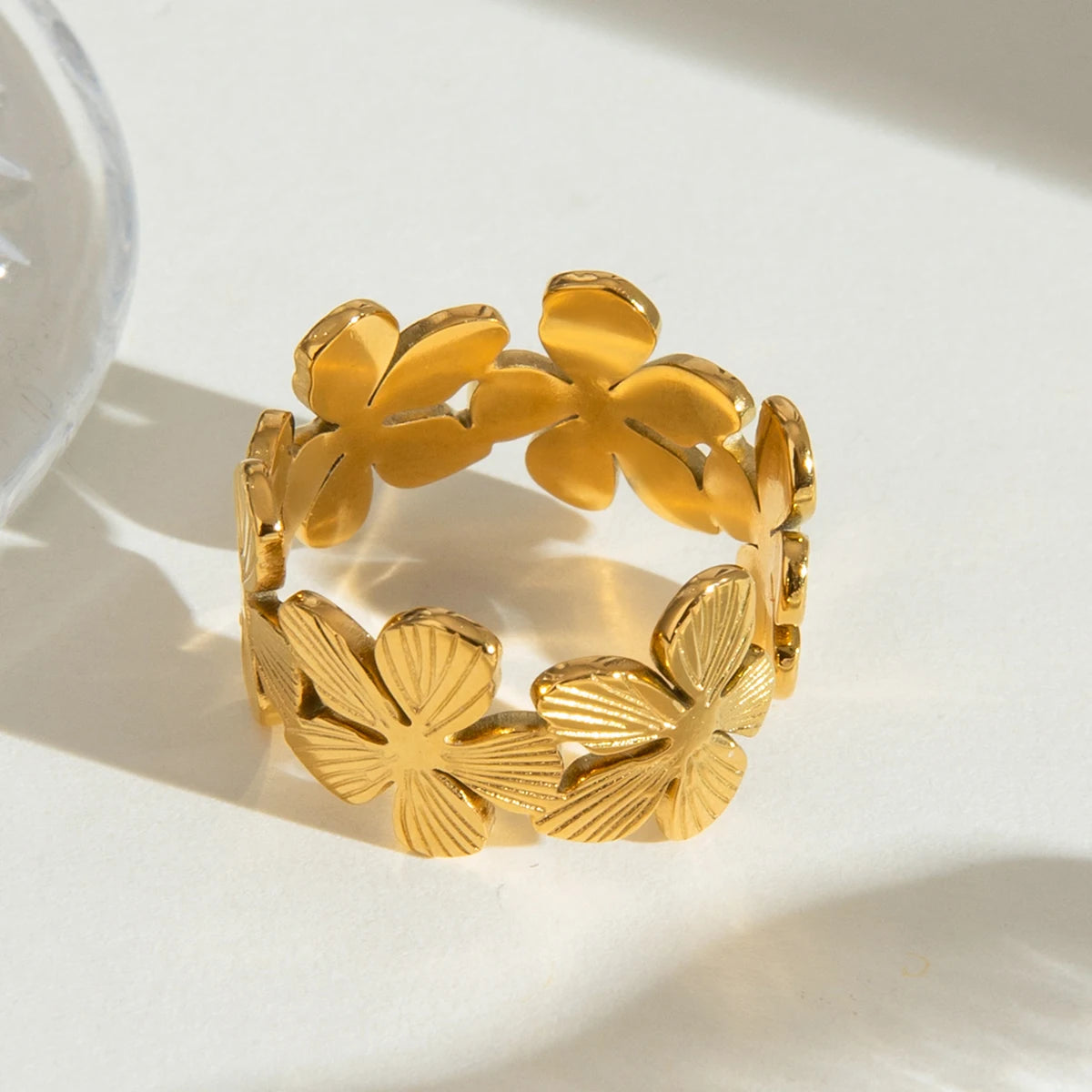 Florence Ring Five-Petal Ribbed Flower