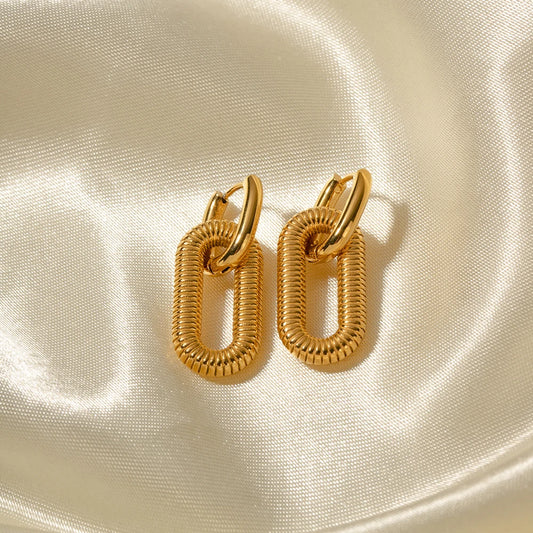 Chaîne Earrings Textured Chain Link in Gold