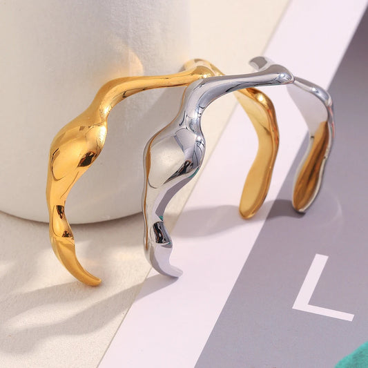 Ondine Bracelet Geometric Wave Cuff
